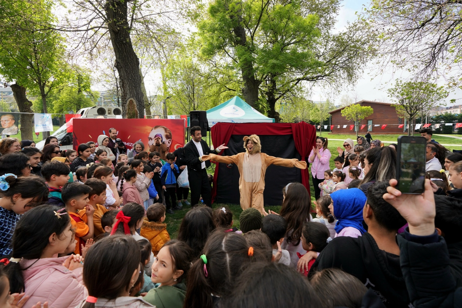 İstanbul Beylikdüzü'nde çocukların şenlik başladı