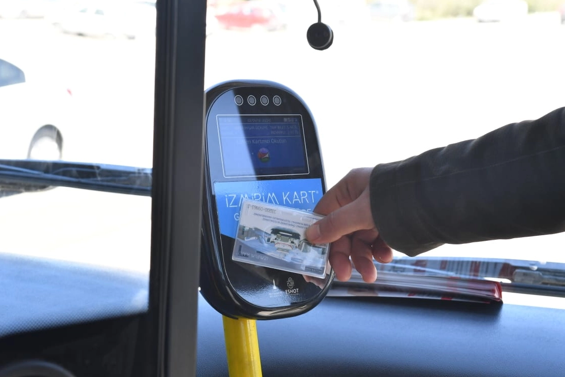 İzmir'de 23 Nisan’da ulaşım yüzde 50 indirimli