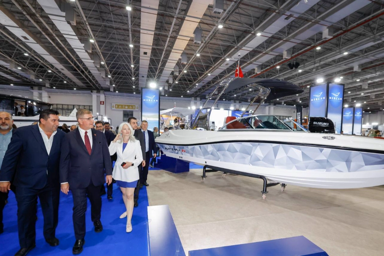 Deniz ve tekne tutkunları İzmir'de buluştu