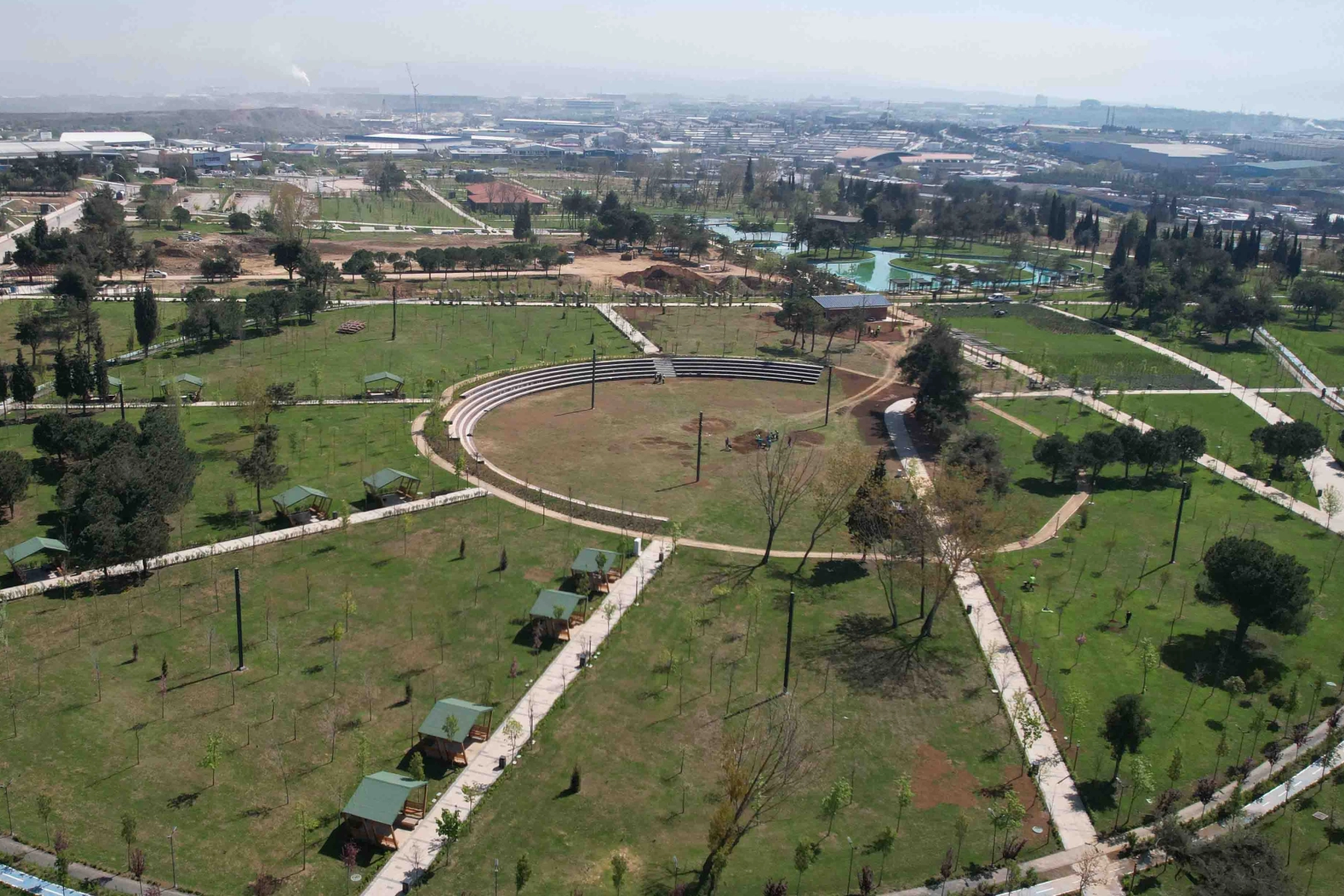 Kocaeli'de Gebze Millet Bahçesi son sürat ilerliyor