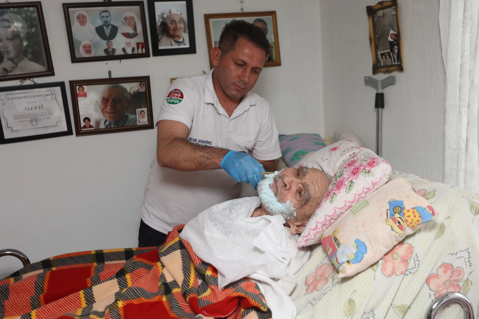 Muğla'da evde bakım hizmetiyle bayram sevinci kapıya geldi