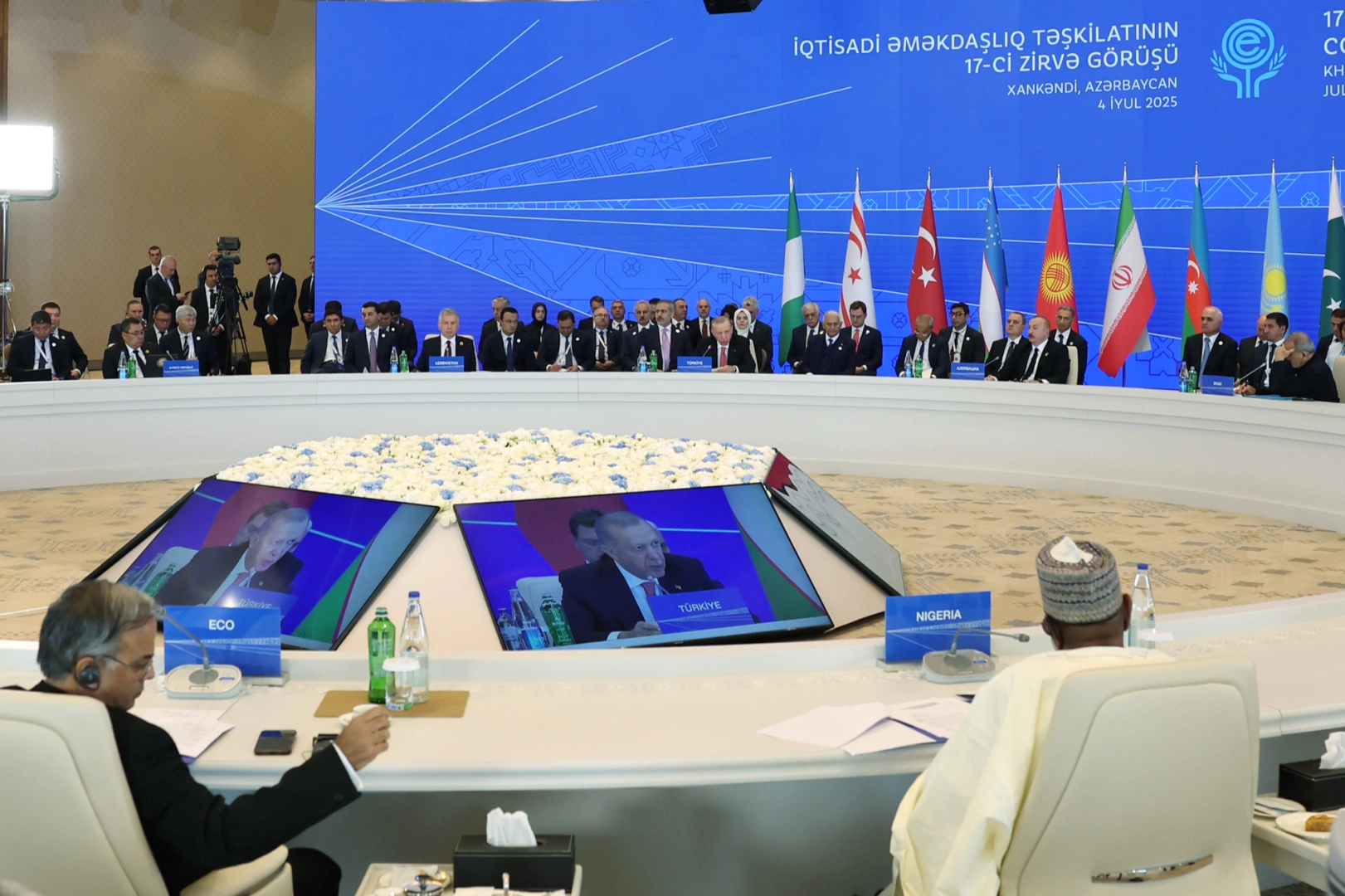 Cumhurbaşkanı Erdoğan'dan turizmde iş birliği ve Şuşa'ya tebrik