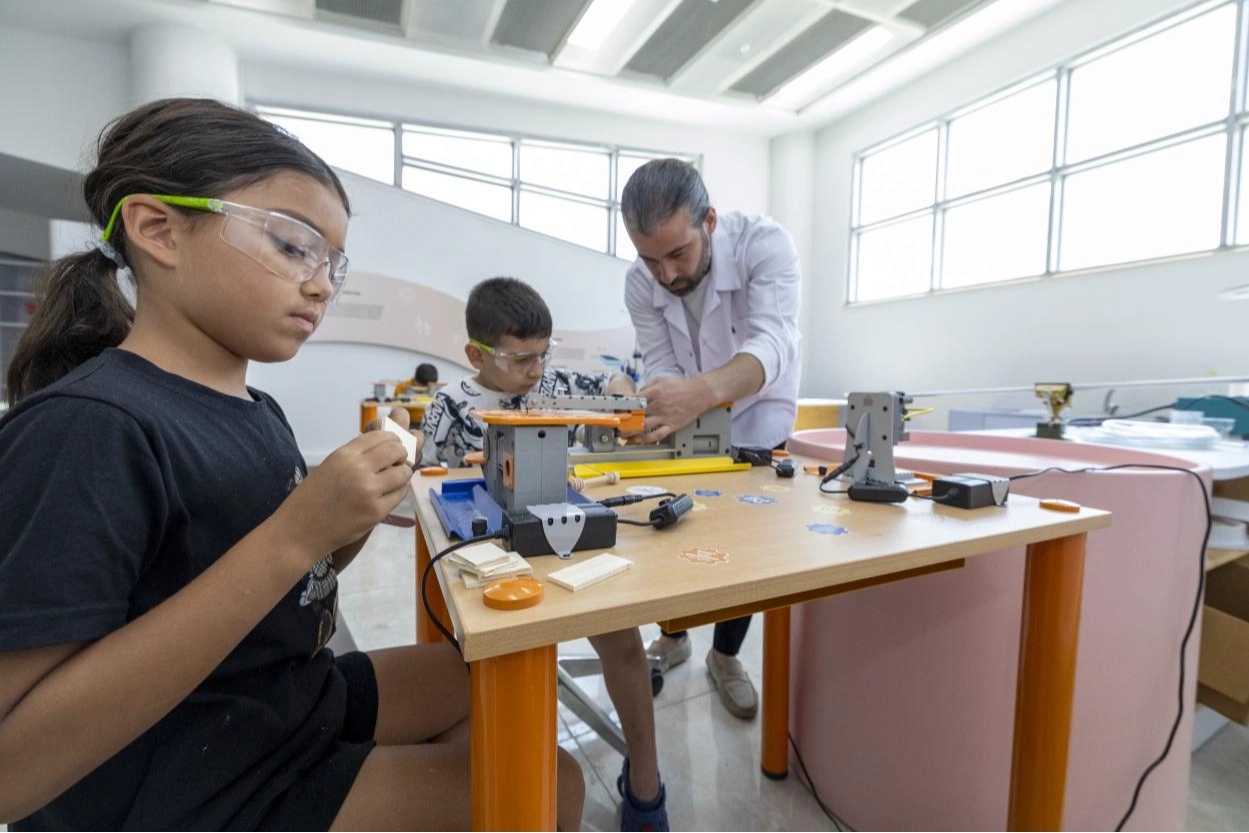 Mersin’de yaz okulu sürüyor! Çevre bilinci gelecekle buluşuyor