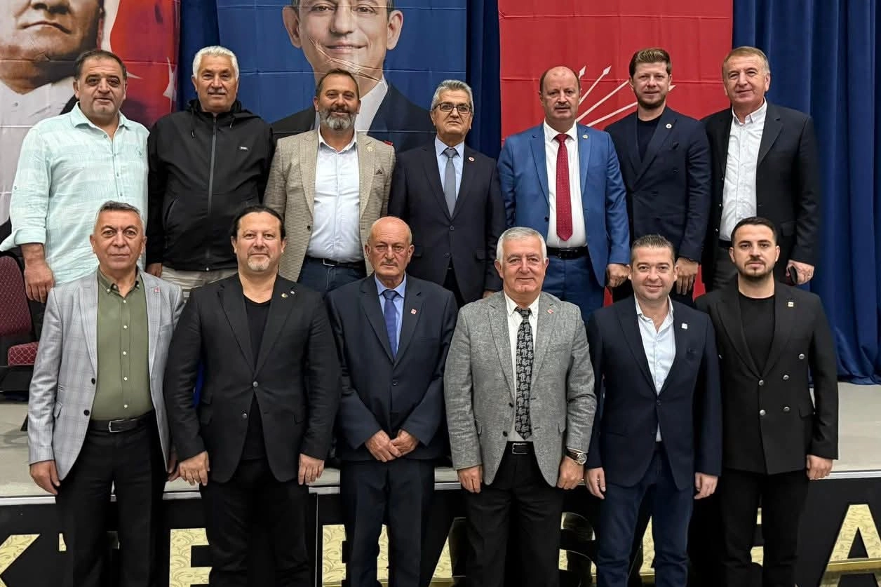 CHP Pazaryeri’nde Metin Polat yeniden başkan seçildi