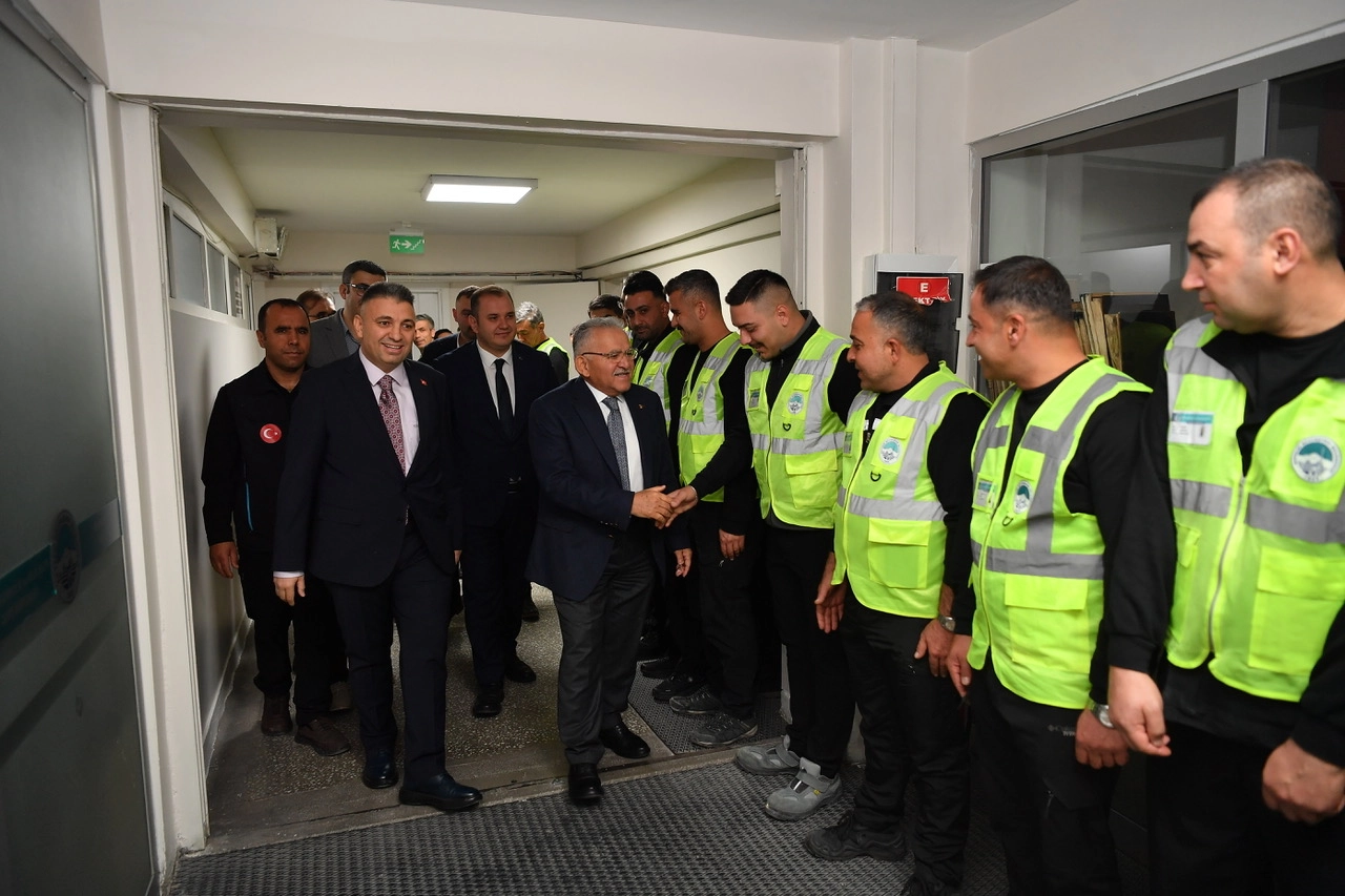 Memduh Büyükkılıç'tan 'teknik' buluşma