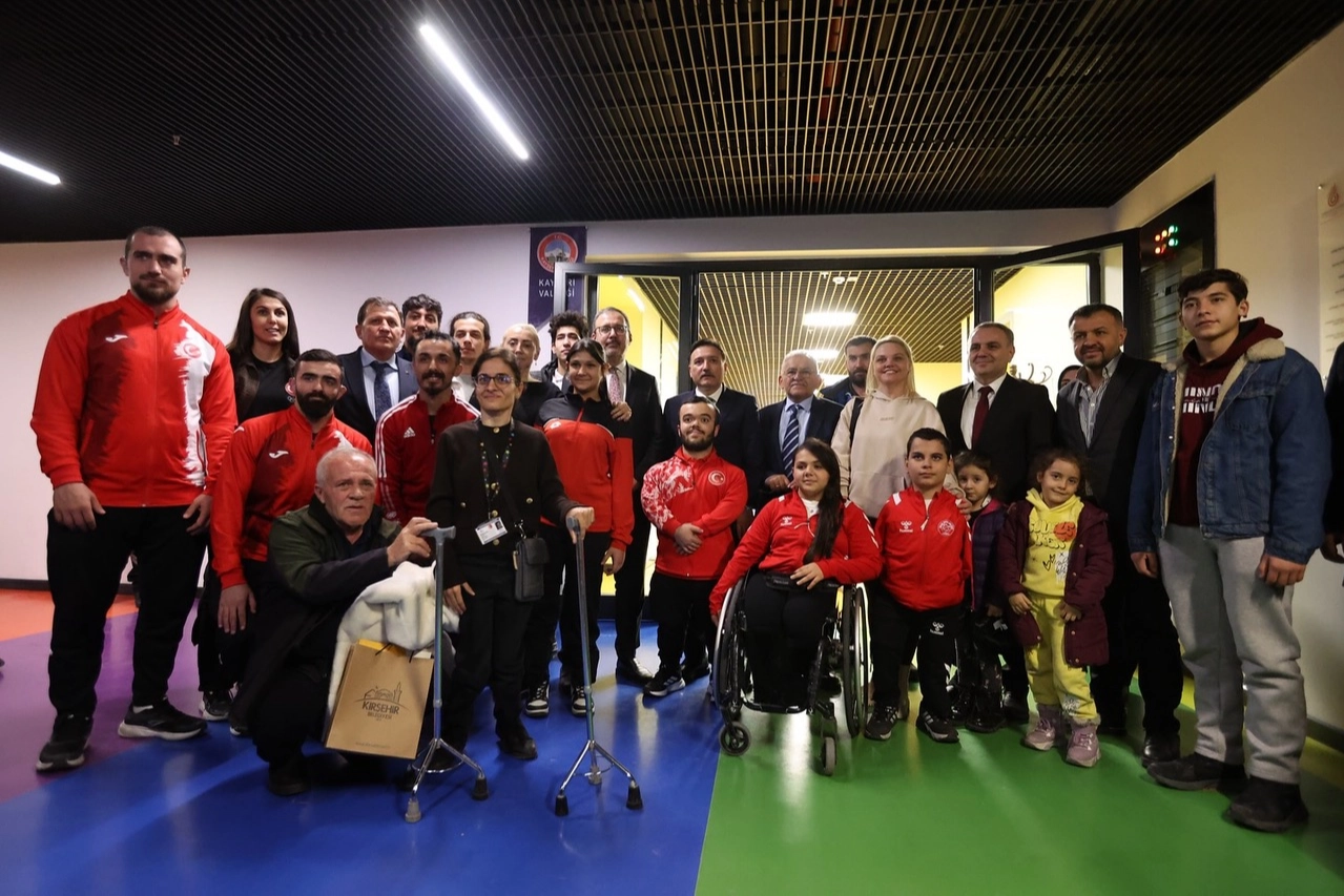 Memduh Büyükkılıç'tan TBMM çıkarması