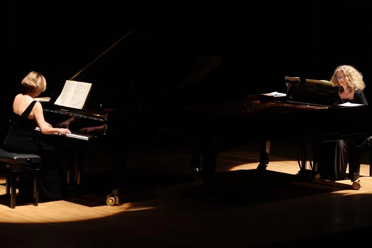 İzmir'de iki piyano, iki kültür