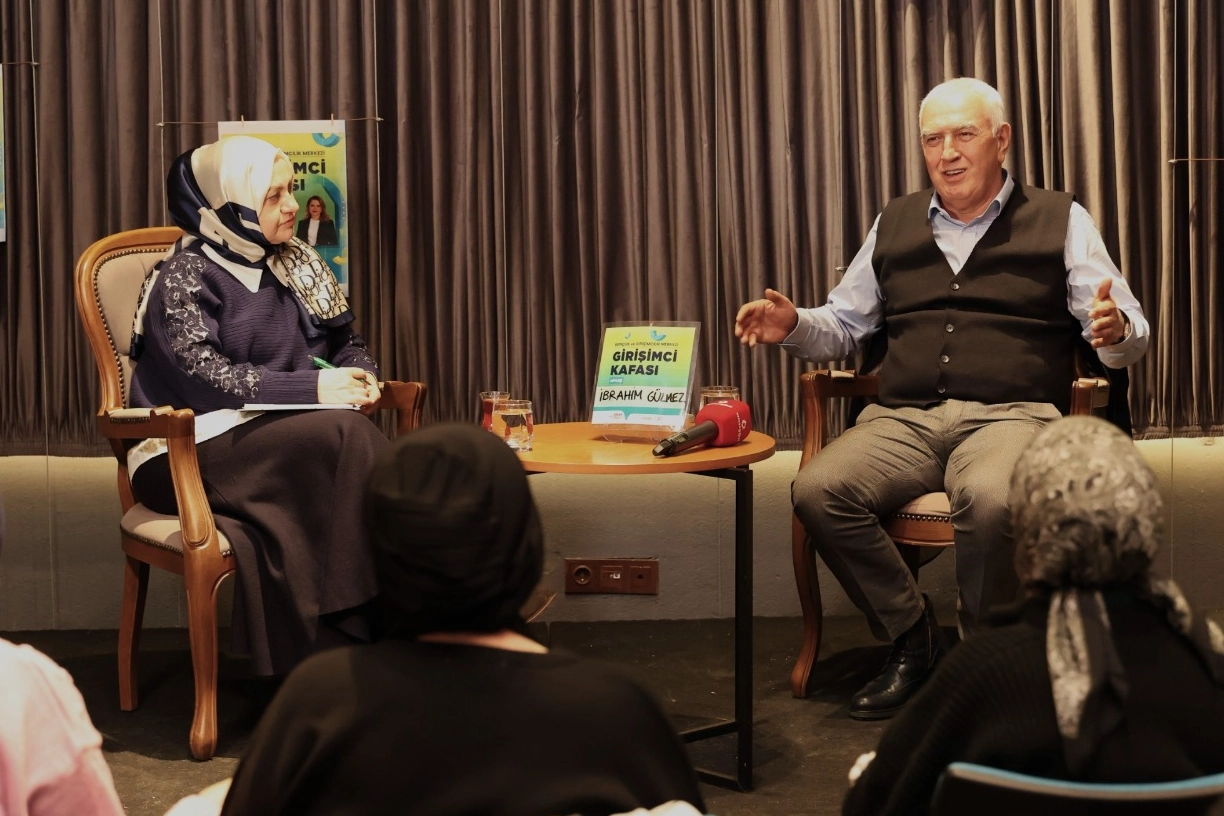 Bursa Osmangazi’de gençlere yol gösteren söyleşi