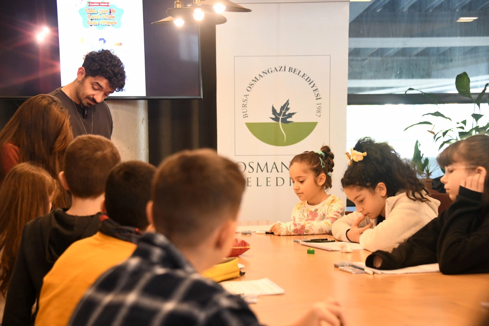 Bursa'da çocuklar Osmangazi’de sanat dolu günler yaşıyor